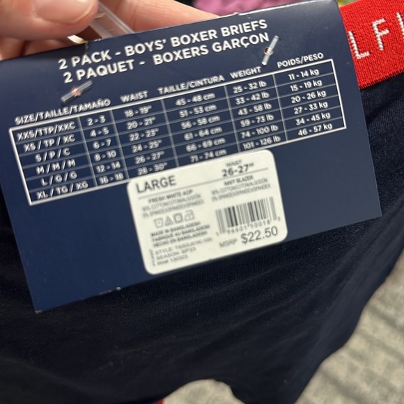 Tommy Hilfiger - Picture 3 of 3